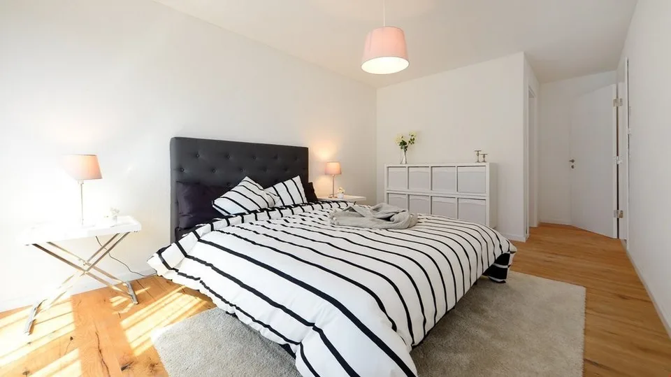 GROSSZÜGIGE 4.5 ZIMMER-WOHNUNG IN WEIACH