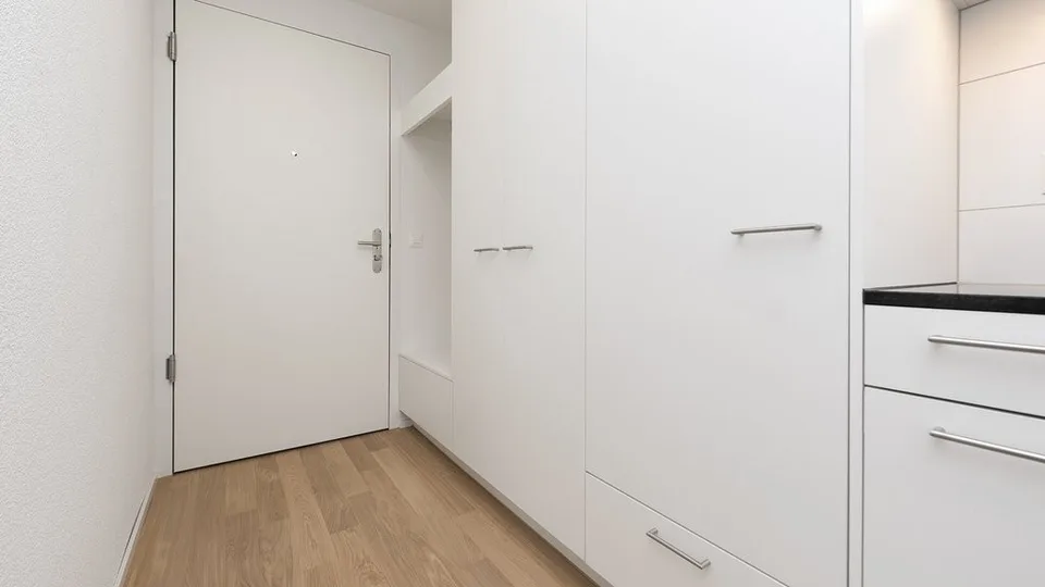TOLLE 2.5 ZIMMER WOHNUNG MIT GROSSER TERRASSE