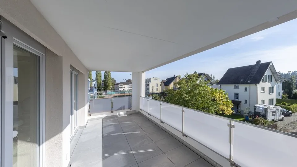 TOLLE 2.5 ZIMMER WOHNUNG MIT GROSSER TERRASSE