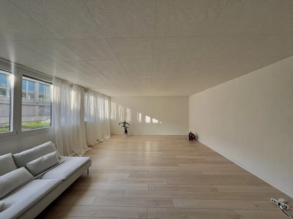 Büro / Coaching-Raum / Pilates/Yoga-Raum