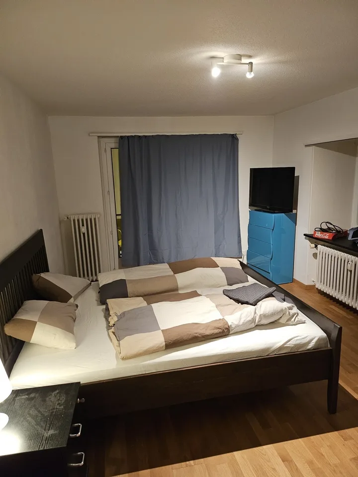 Charmantes Zimmer in moderner 3-Zimmer-WG im Herzen von Rapperswil!
