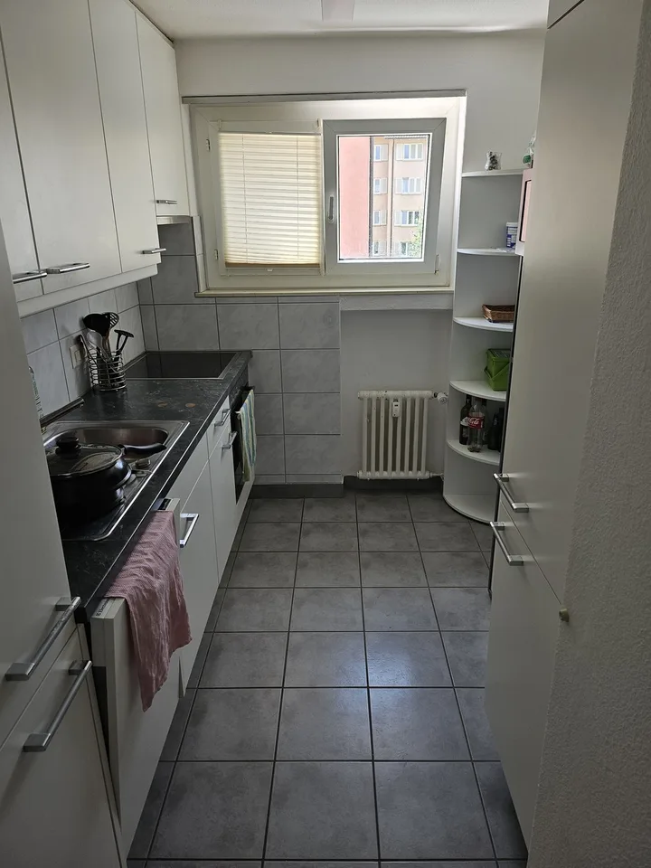 Charmantes Zimmer in moderner 3-Zimmer-WG im Herzen von Rapperswil!