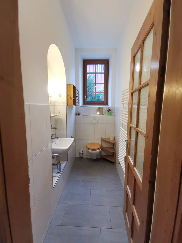 Nachmieter/-in für möbliertes Zimmer Nähe Spitäler gesucht