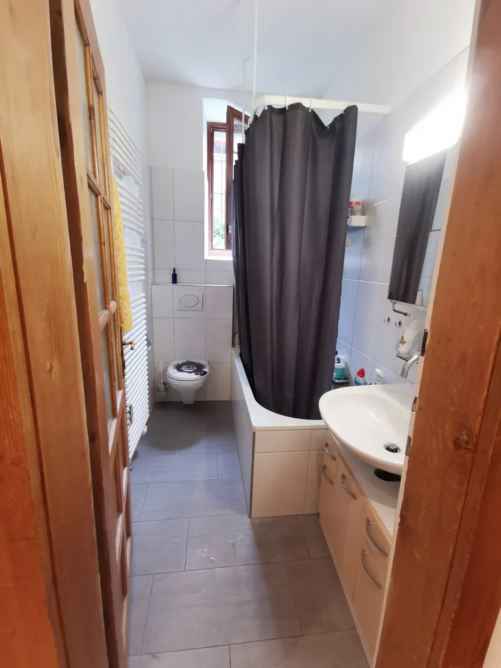 Nachmieter/-in für möbliertes Zimmer Nähe Spitäler gesucht
