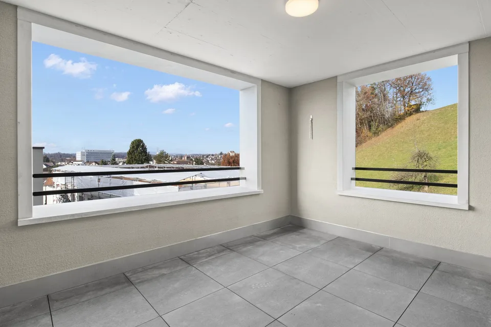 Exklusive 3.5 Zimmerwohnung in Rüti