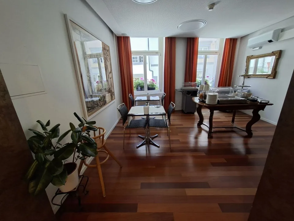 Wunderschönes & möbliertes Zimmer mit eigenem Bad in der Altstadt für Studenten