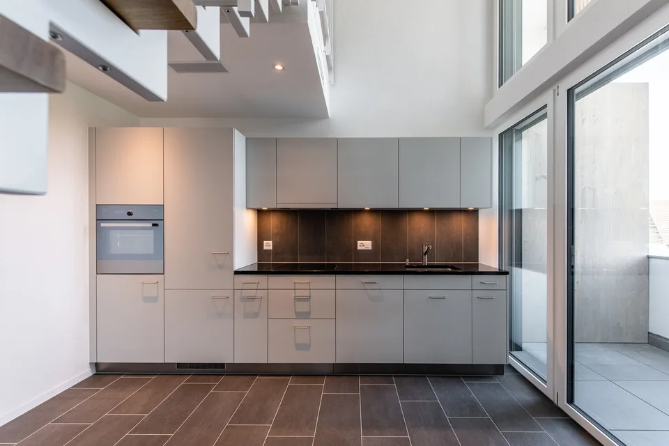 Moderne 2.5-Zimmer-Maisonette-Dachwohnung