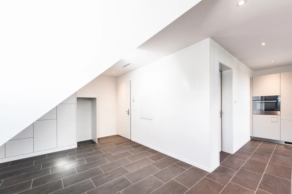 Moderne 2.5-Zimmer-Maisonette-Dachwohnung