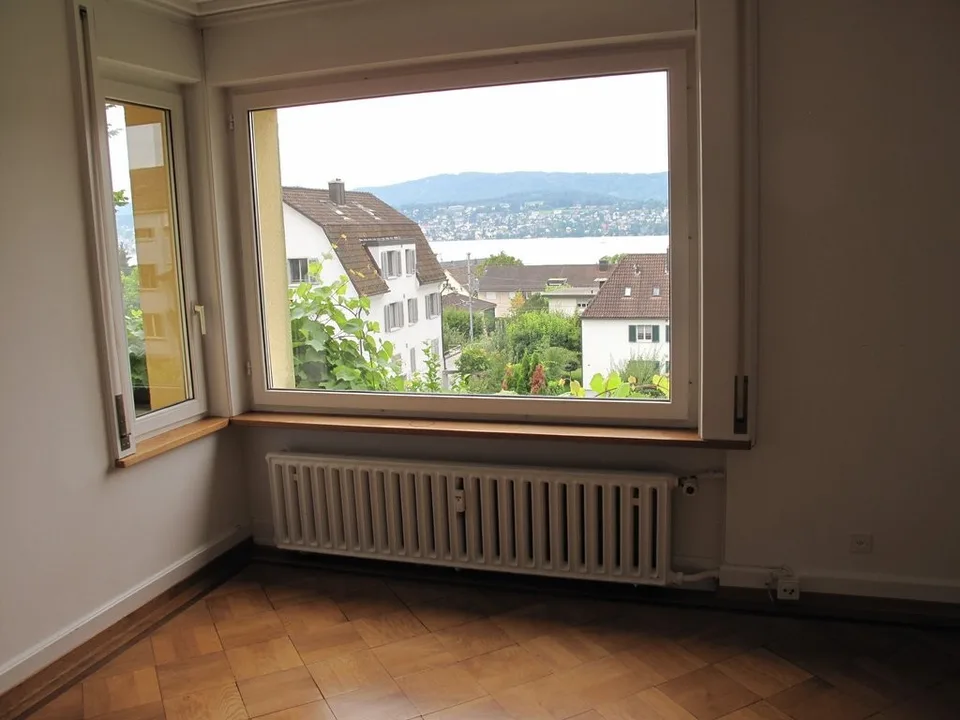 4.5 Zimmer Wohnung mit Seesicht in Küsnacht / befristet: 31.08.2027