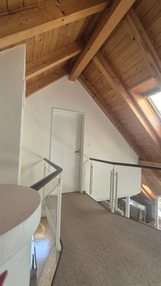 Schönes Dachgeschoss WG Zimmer im.Herzen von Bülach