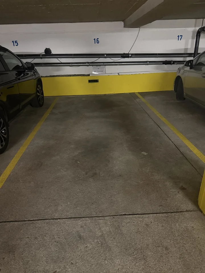 Tiefgaragenplatz – Beckenhofstrasse 16, Zürich