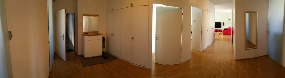 Bright Furnished Room with Private Bathroom in Modern 4.5-Room Apartment