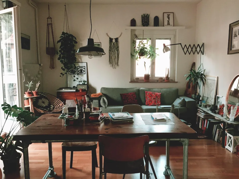 Temporary Charming 2.5-Room Apartment in Zurich Wipkingen — Until the End of December
