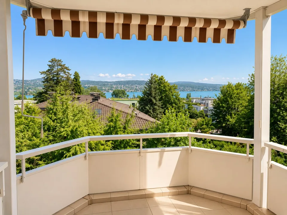 Ruhiges Penthouse mit See- und Alpenblick in Enge
