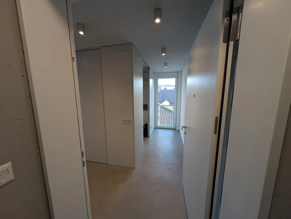 2 ½ rooms, Minergie attic flat in a clam street in Zürich Altstetten