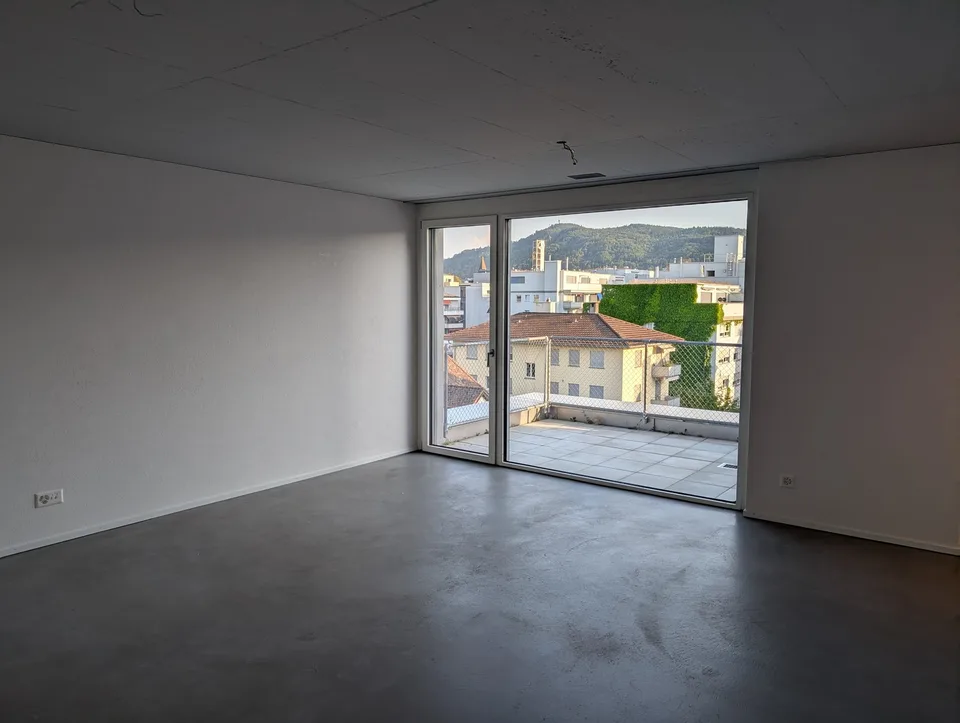2 ½ rooms, Minergie attic flat in a clam street in Zürich Altstetten
