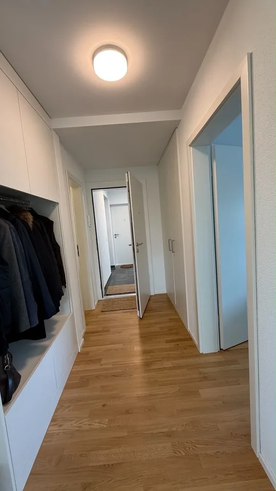 Vollständig renovierte 4,5-Zimmer-Wohnung im Zentrum von Zug mit separatem Studio