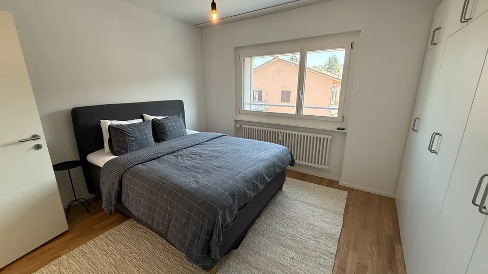 Vollständig renovierte 4,5-Zimmer-Wohnung im Zentrum von Zug mit separatem Studio