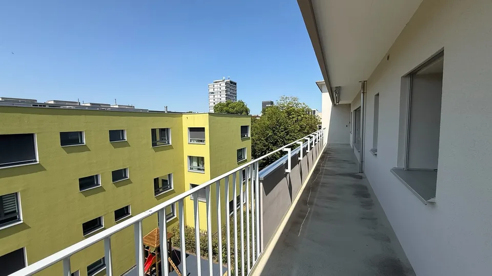 Vollständig renovierte 4,5-Zimmer-Wohnung im Zentrum von Zug mit separatem Studio