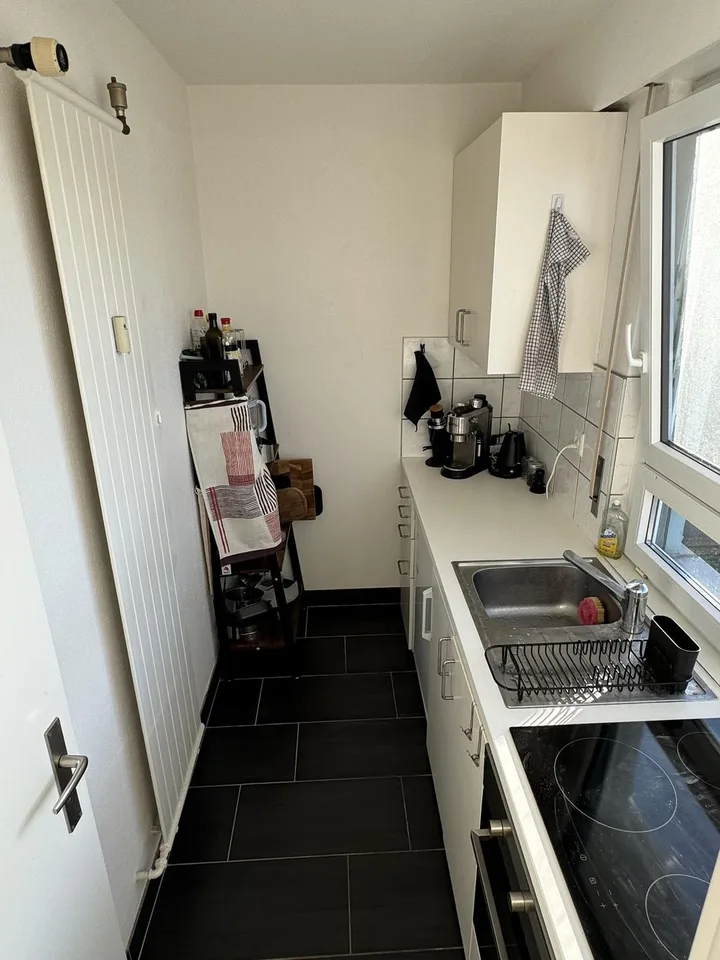 1.5-Room Og.5 Rooftop Apartment with Terrace in Basel