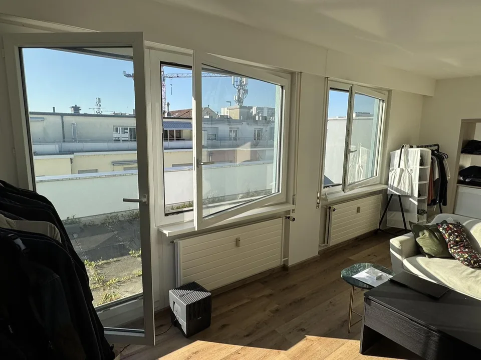 1.5-Room Og.5 Rooftop Apartment with Terrace in Basel