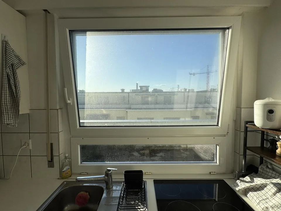 1.5-Room Og.5 Rooftop Apartment with Terrace in Basel
