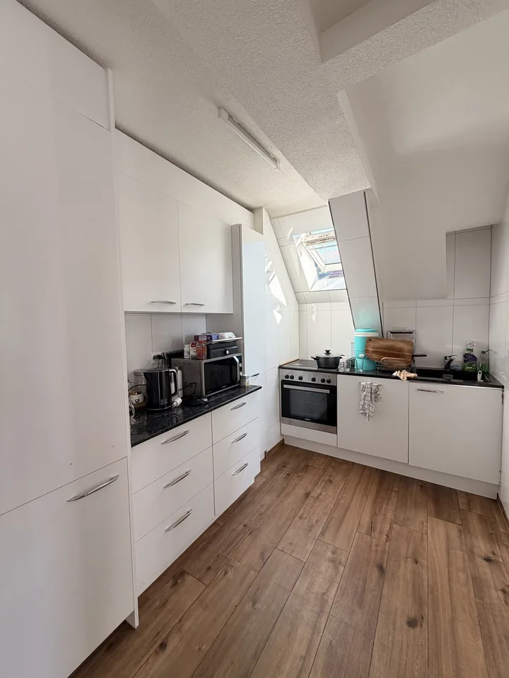 Helle 5.5-Zimmer-Wohnung in Wabern – sonnig, ruhig & nur 1 Minute vom Tram entfernt