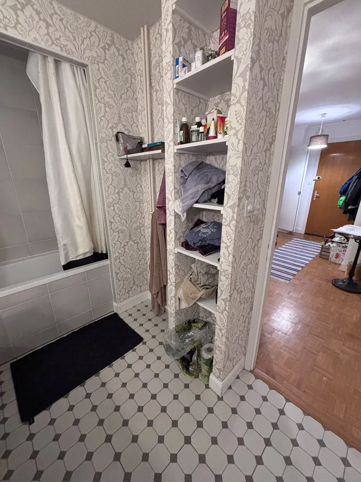 À louer – Bel appartement de 4 pièces avec deux balcons à Meinier