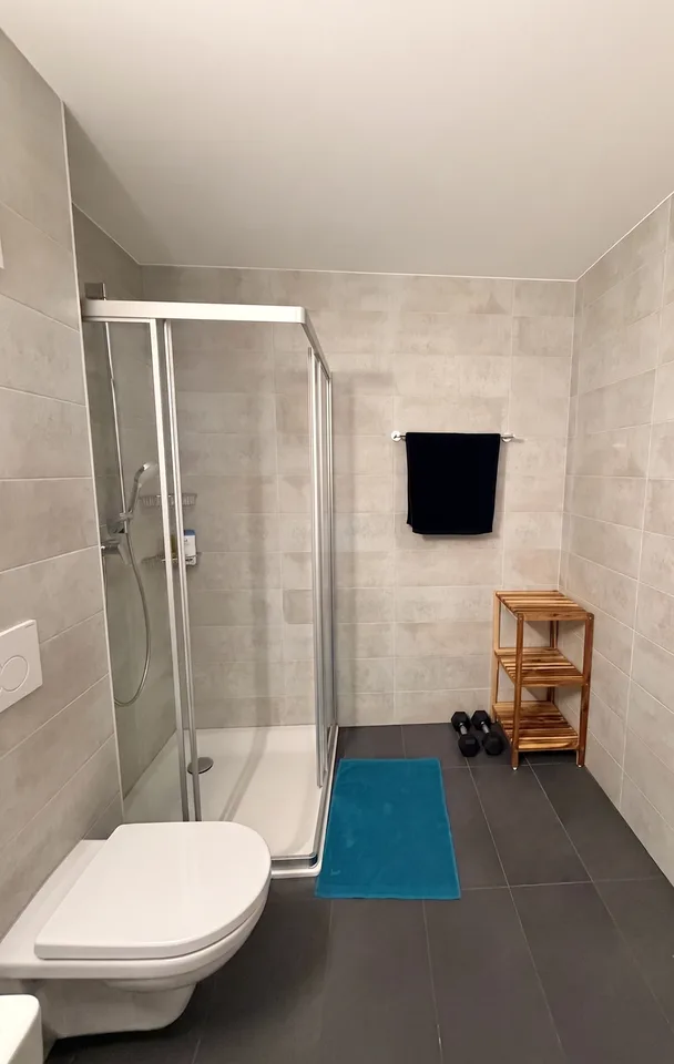 Modern apartment with private terrace Lease takeover