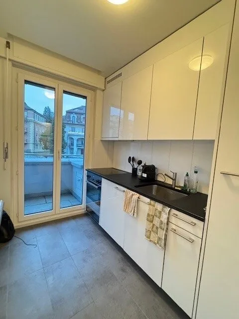 Prachtvolles Studio mit Balkon in idealer Lage
