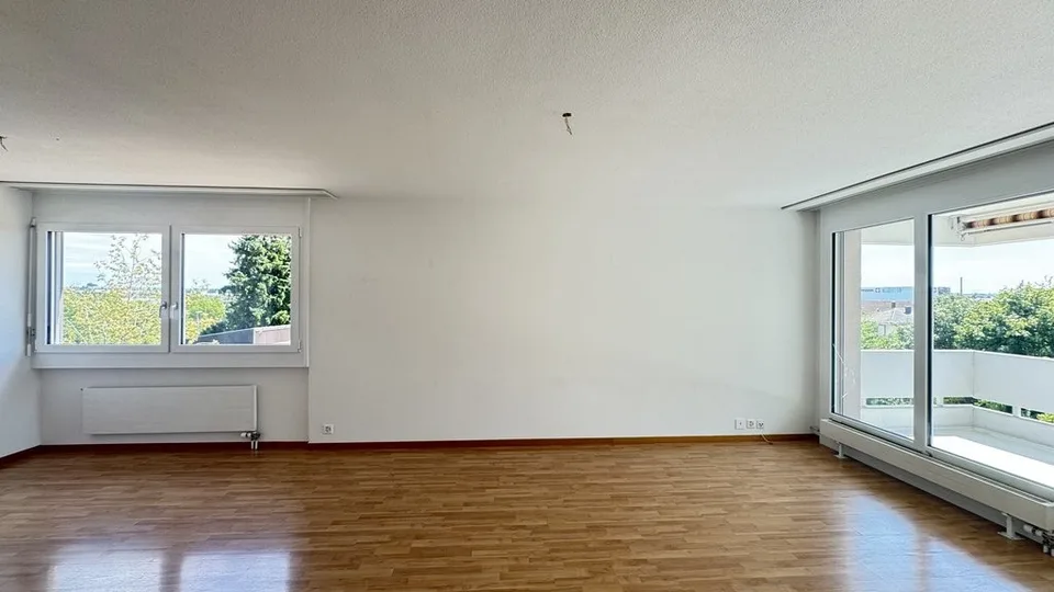 3.5-room apartment on the 2nd floor with a sunny balcony