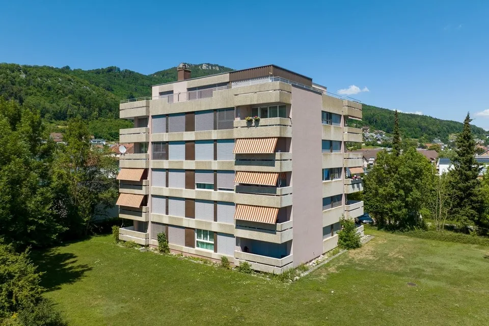 3.5-room apartment on the 2nd floor with a sunny balcony