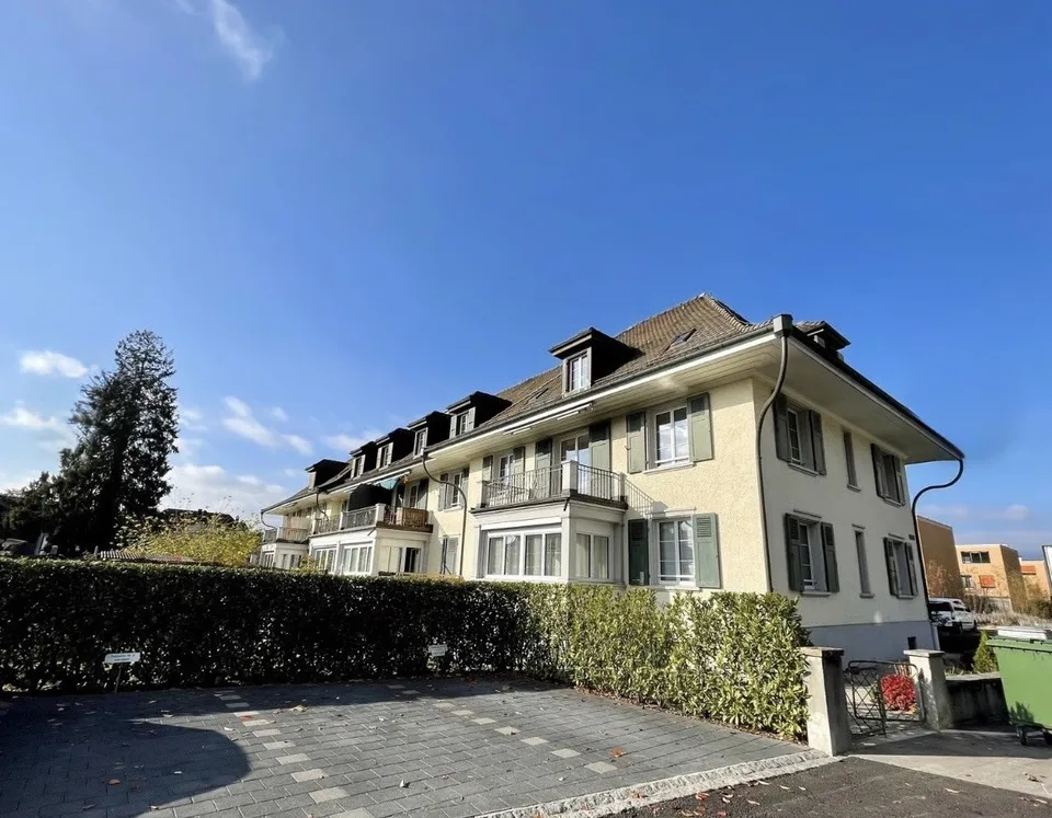 Schöne Altbauwohnung mit Charme an zentraler Lage