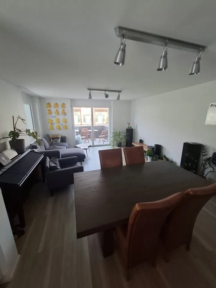 Befristet: Möbliertes WG-Zimmer für 2 Monate