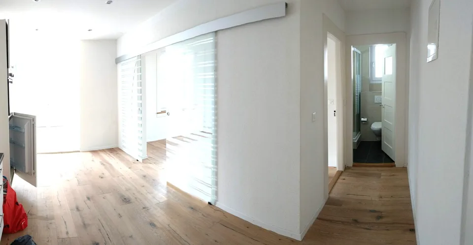 HELLER & GROSSZÜGIGE 1.5-ZIMMER-WOHNUNG DIREKT AM FARBHOF