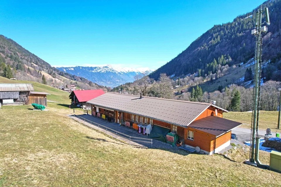 Restaurant `Pintli` mit Gästewohnung