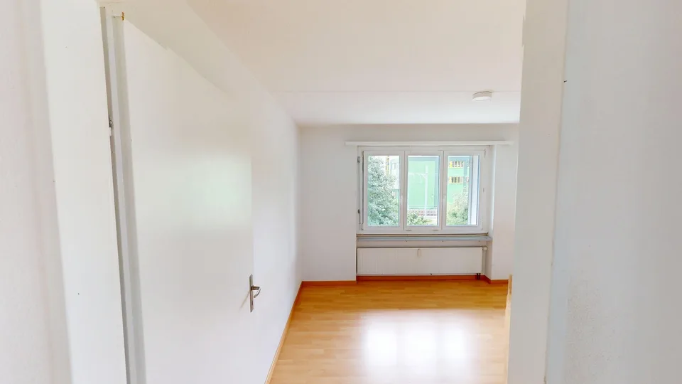 Helle 4-Zimmer-Wohnung nahe Zürichsee (in Schmerikon)  befristet bis 30.06.2027