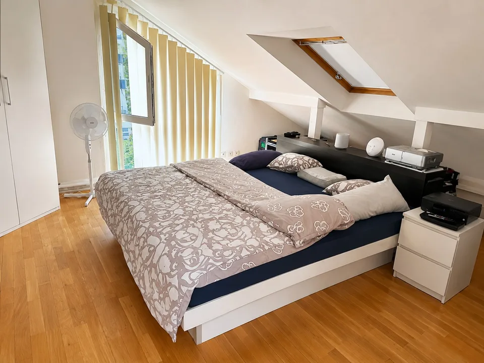 Zentrale 4-Zimmer-Wohnung mit guter Anbindung befristet bis 28.02.2027