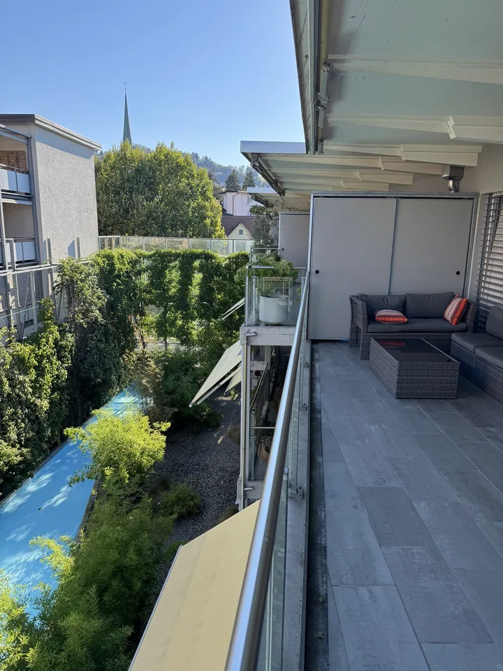 Heller, moderner Wohnraum an zentraler Lage in Wädenswil