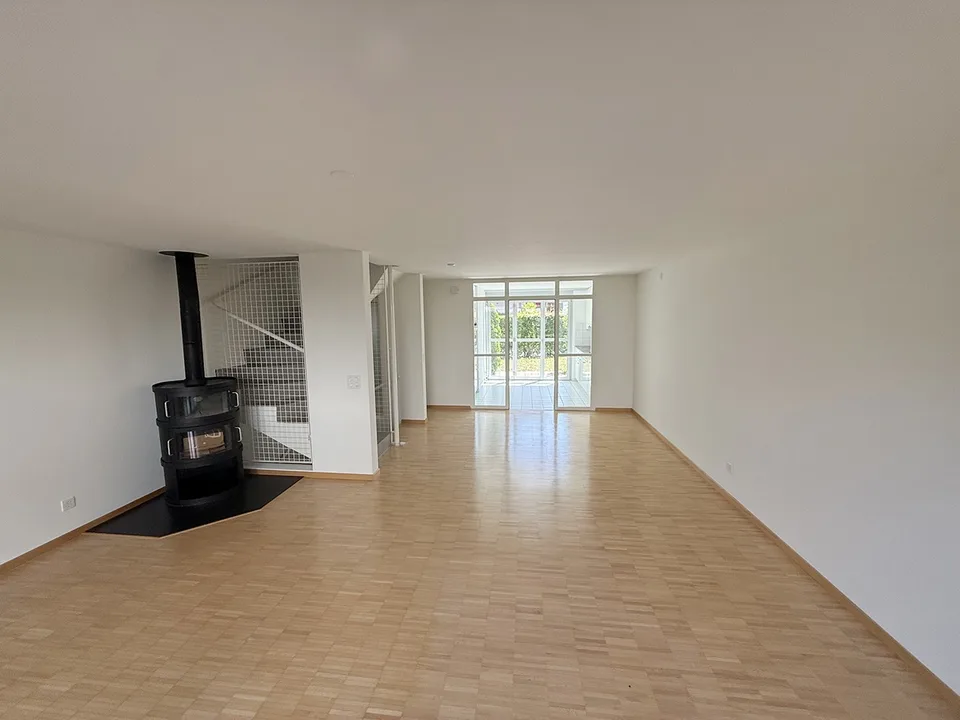 Helles und geräumiges 5.5-Zimmer-Reiheneinfamilienhaus in Dänikon