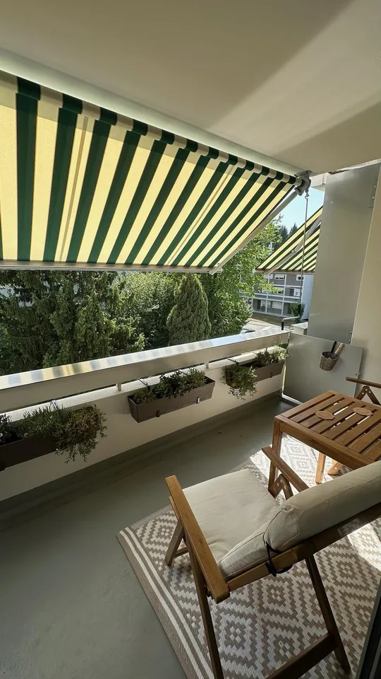 Bright 3.5-room apartment with balcony in Zollikerberg
