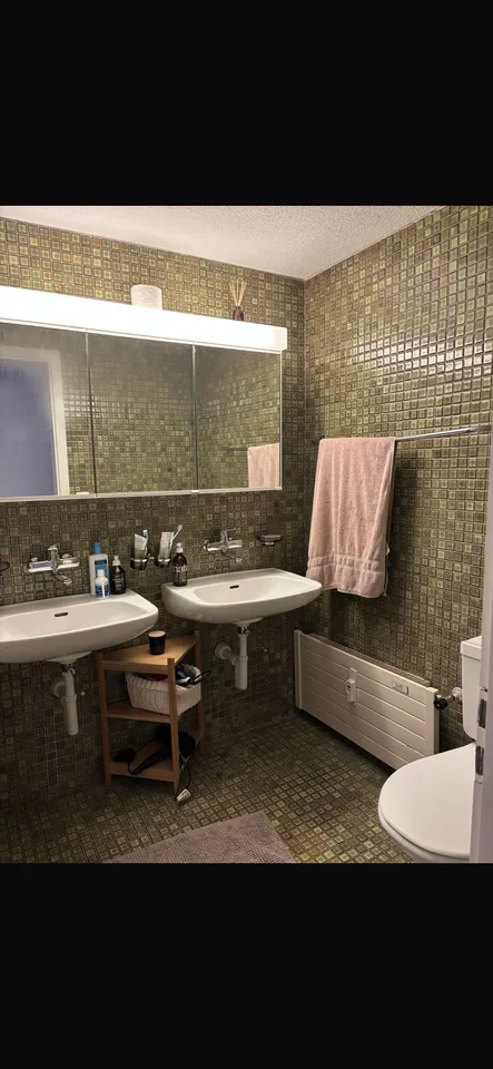 Zimmer in 2er WG frei