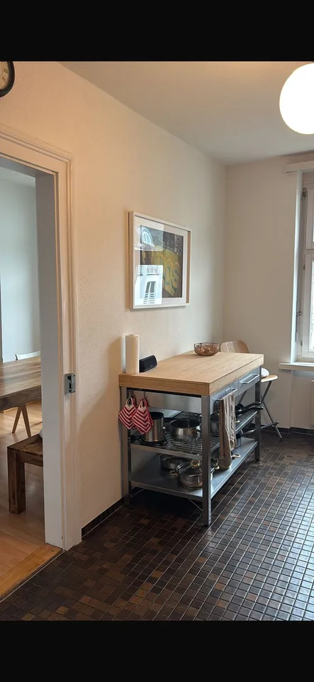 Zimmer in 2er WG frei