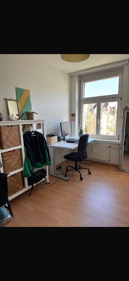 Zimmer in 2er WG frei