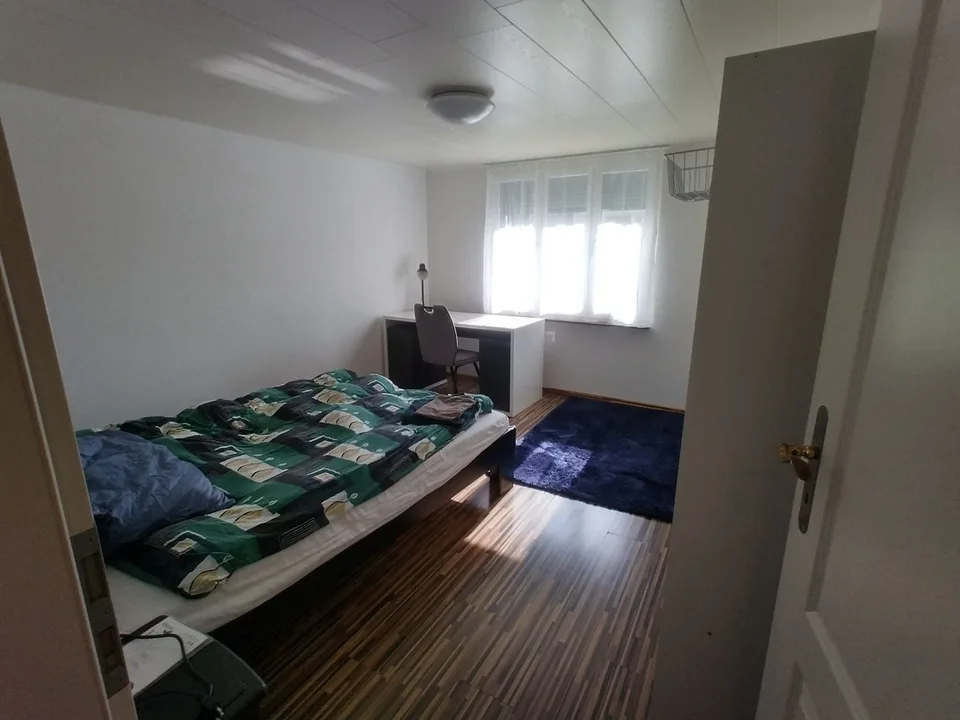 Gemütliches, möbliertes WG-Zimmer mit Garten
