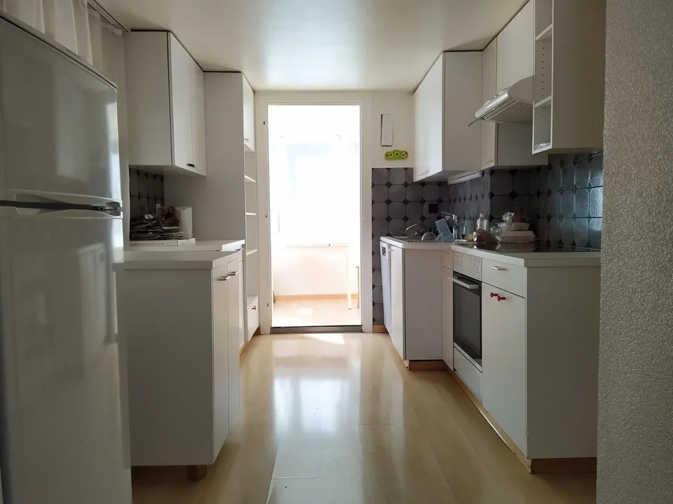 Gemütlich, möbliertes WG-Zimmer mit Sitzplatz