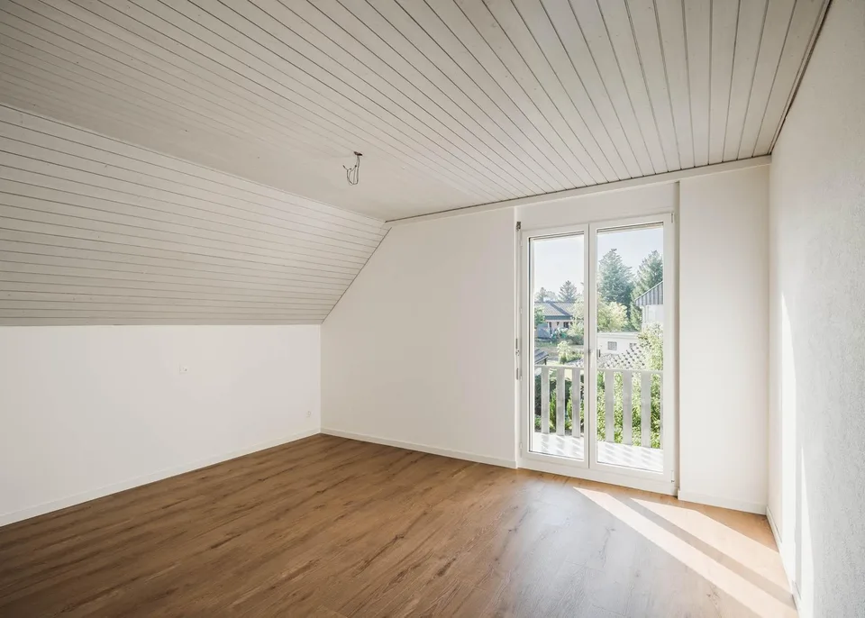Erstvermietung nach Umbau: 5.5-Zimmer-Doppeleinfamilienhaus mit Bodenseesicht