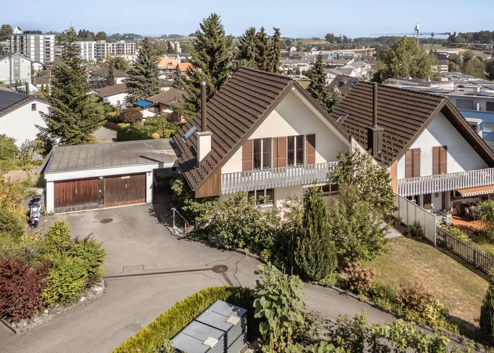 Erstvermietung nach Umbau: 5.5-Zimmer-Doppeleinfamilienhaus mit Bodenseesicht