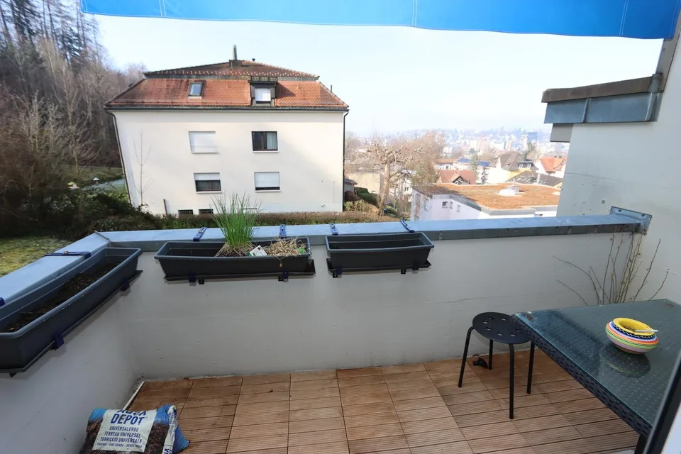 SANIERTE & MODERNE 4.5 ZIMMERWOHNUNG