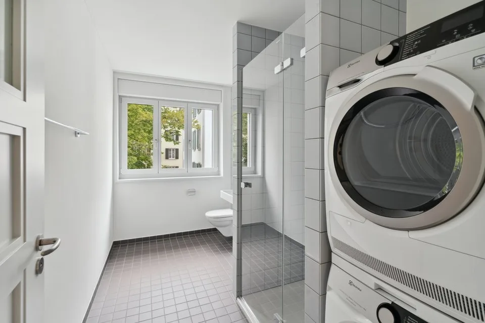 Moderne 2.5-Zimmer-Wohnung an der Freiestrasse 12